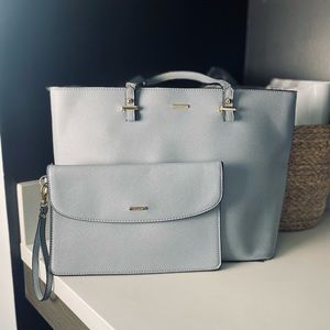 Lovevook Light Blue Tote with Matching Wristlet Cluch